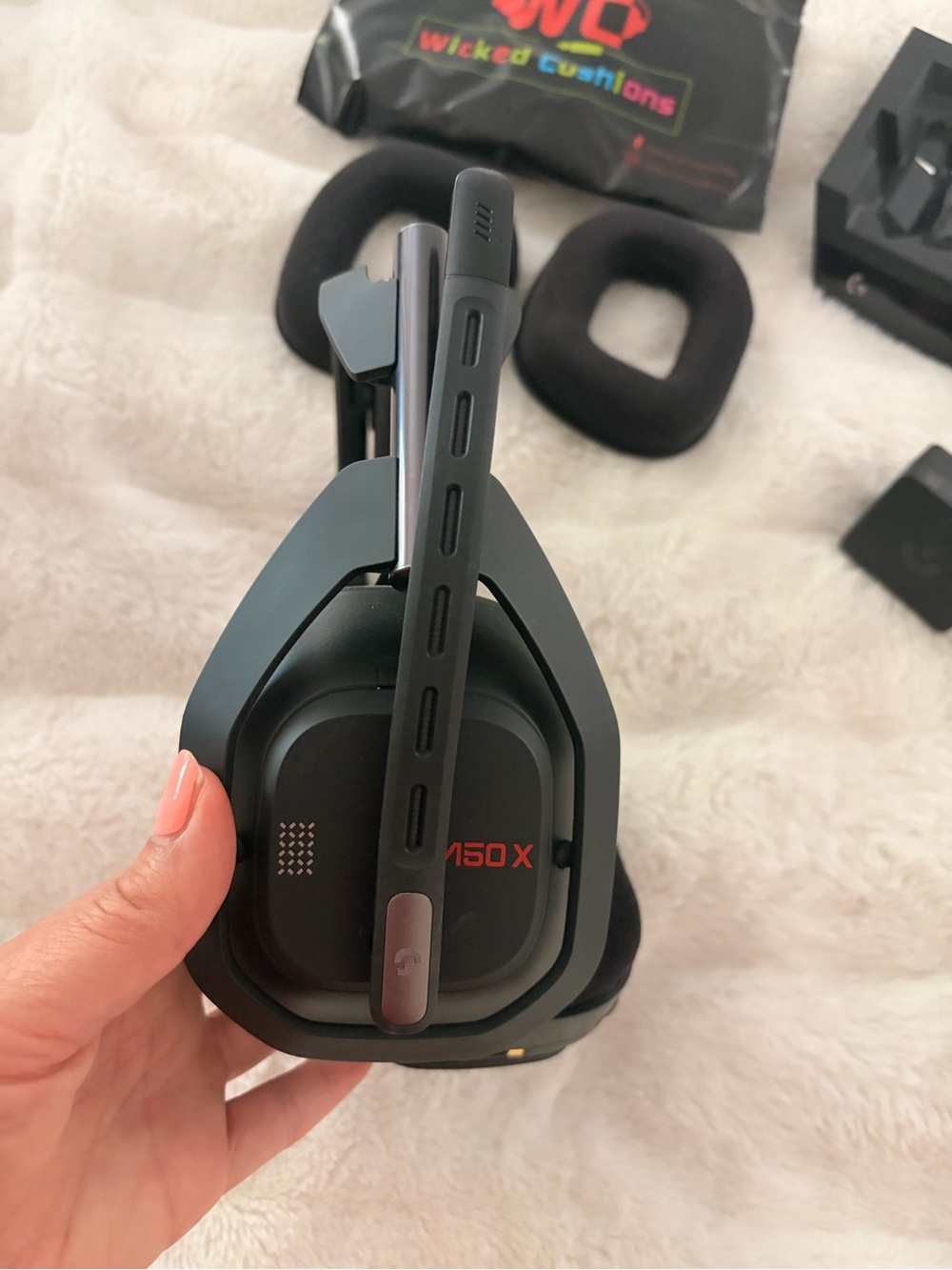 Logitech G Astro A50 X Black Wireless Gaming Headset with Red Accents - Picture 2 of 8